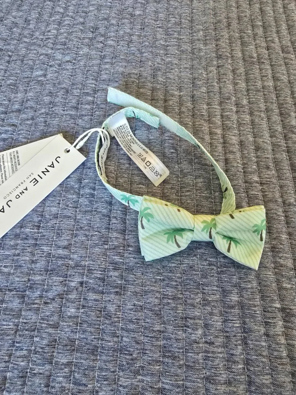 Janie and Jack Palm Tree Bow Tie – NWT – 0-24 Months